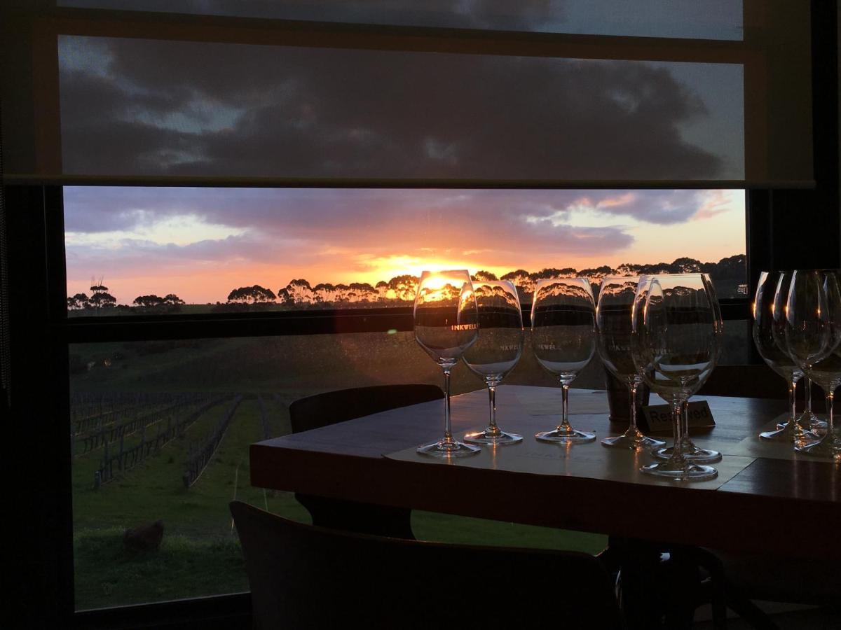 Hotel California Road At Inkwell Wines 맥클라렌베일 외부 사진